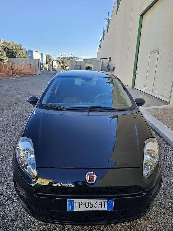 Usata Fiat Punto Street 69 CV (50 kW) 2018 Utilitaria