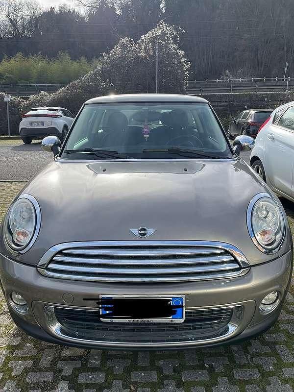 Usata Mini ONE 75 CV (55 kW) 2012 Utilitaria