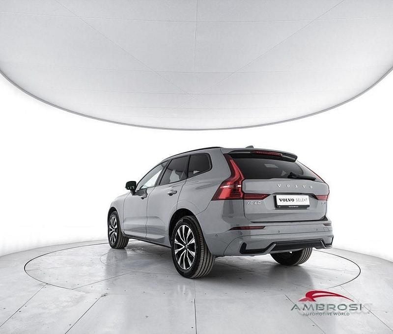 Usata Volvo XC60 Plus 250 CV (183 kW) 2025 Grigio SUV