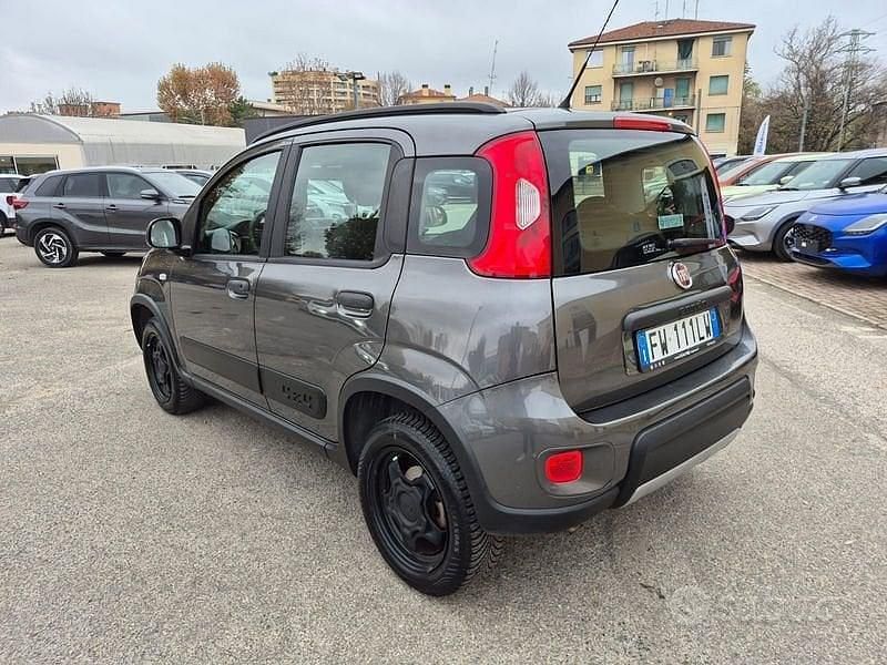Usata Fiat Panda 4x4 S 86 CV (63 kW) 2019 Other Utilitaria