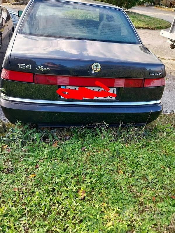 Usata Alfa Romeo 164 Super 139 CV (102 kW) 1994 Nero Berlina