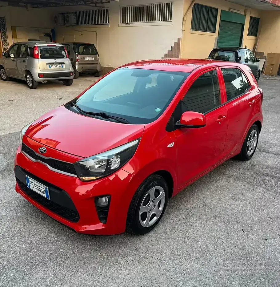 Usata Kia Picanto 67 CV (49 kW) 2018 Rosso Utilitaria