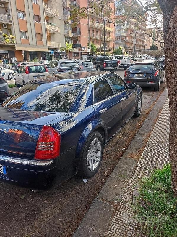 Usata Chrysler 300C 2007 Blu Berlina