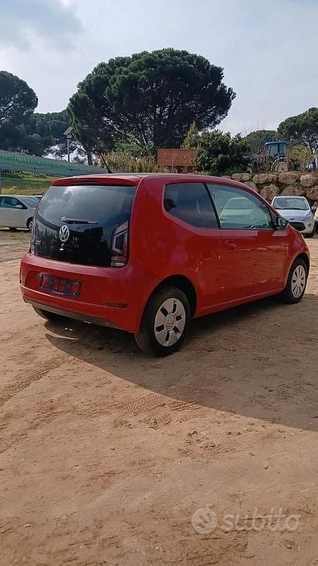 Usata VW up! 75 CV (55 kW) 2018 Rosso Utilitaria