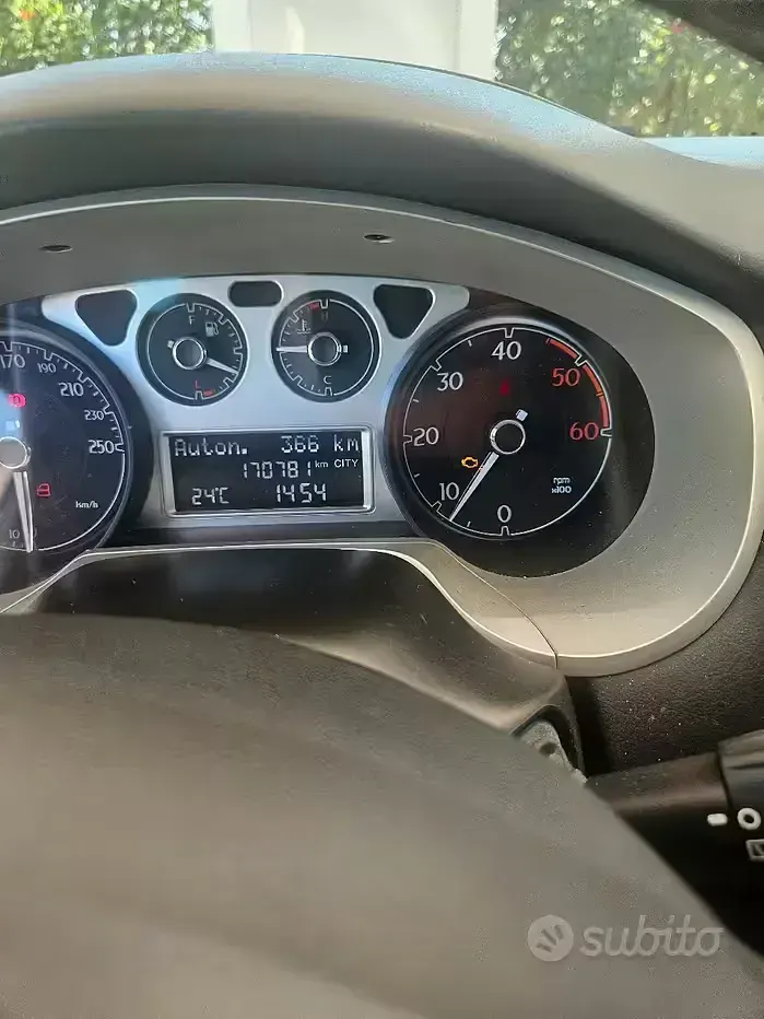 Usata Lancia Delta Gold 120 CV (88 kW) 2012 Grigio Utilitaria