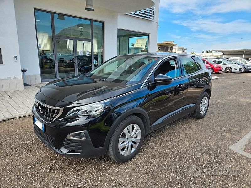 Usata Peugeot 3008 Business-Line 130 CV (95 kW) 2020 Nero SUV