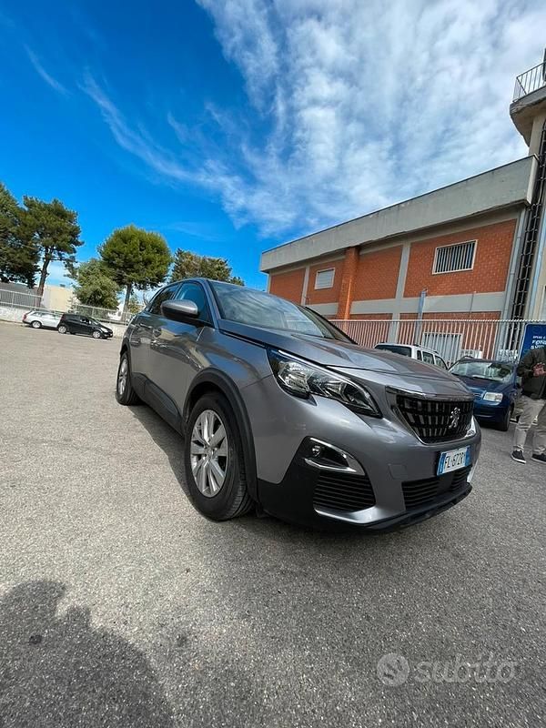 Usata Peugeot 3008 Allure 120 CV (88 kW) 2017 Berlina