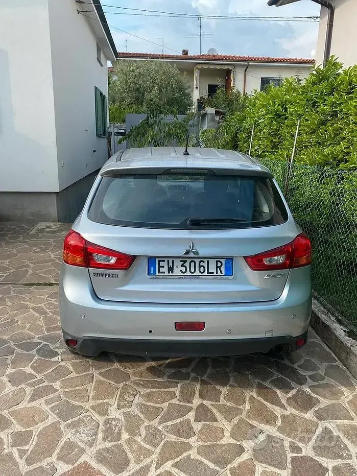 Usata Mitsubishi ASX 117 CV (86 kW) 2014 Grigio SUV