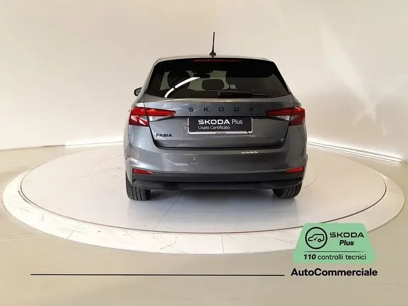 Usata Skoda Fabia 80 CV (58 kW) 2025 Grigio scuro Utilitaria