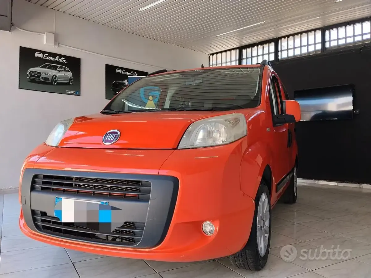 Usata Fiat Qubo Trekking 70 CV (51 kW) 2014 Arancione Monovolume