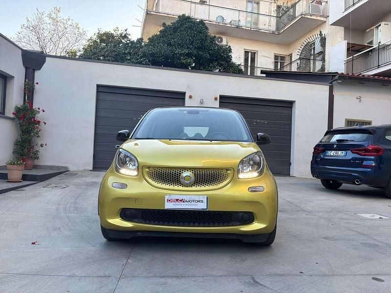 Oro Usata 2016 Smart ForTwo Coupé Prime Due volumi | 12.399 € (Buon prezzo) - Immagine 1/4