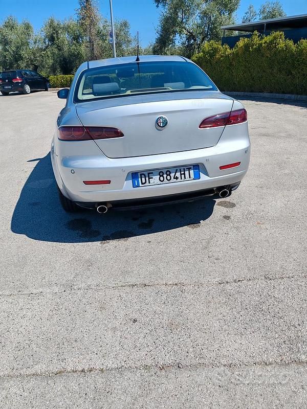 Usata Alfa Romeo 159 Exclusive 200 CV (147 kW) 2007 Grigio Berlina