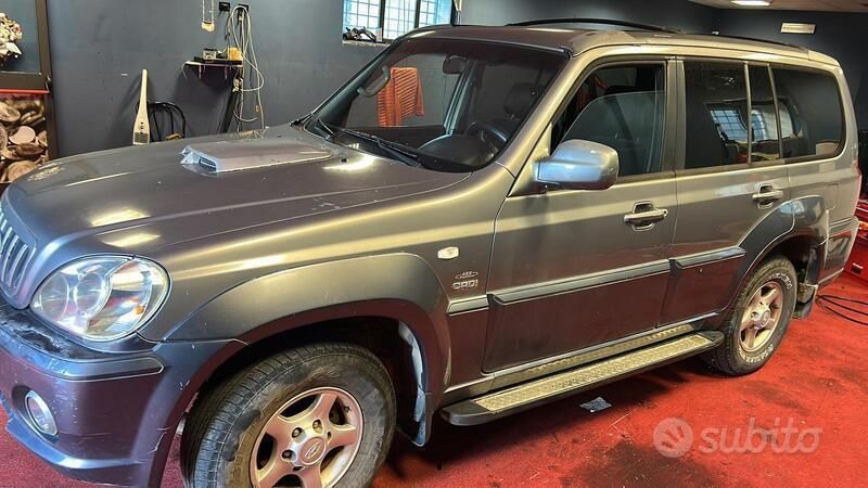 Usata Hyundai Terracan 150 CV (110 kW) 2003 Grigio SUV