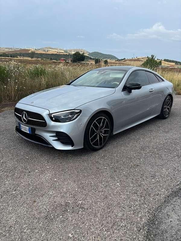 Usata Mercedes E300 AMG line 265 CV (194 kW) 2023 Argento Coupé