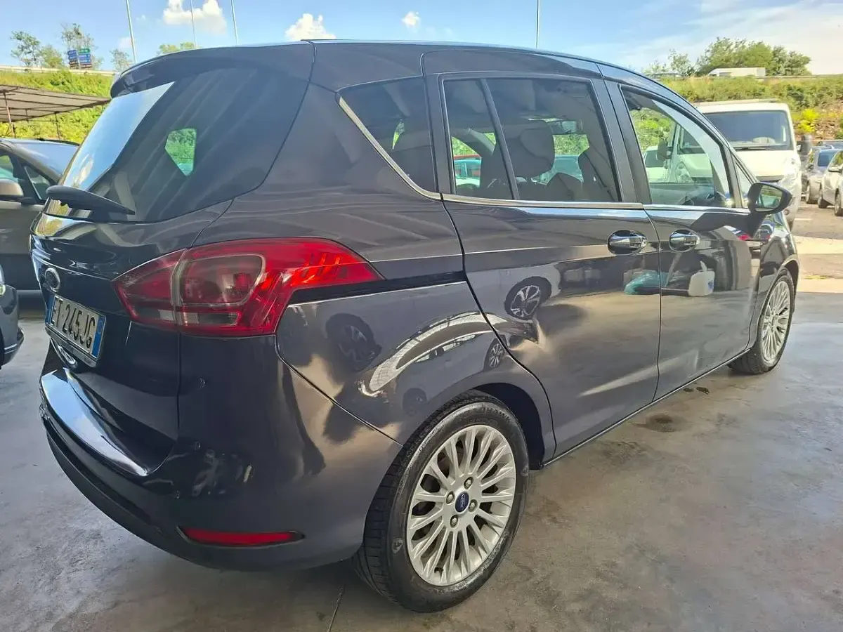 Usata Ford B-MAX 75 CV (55 kW) 2013 Grigio Monovolume