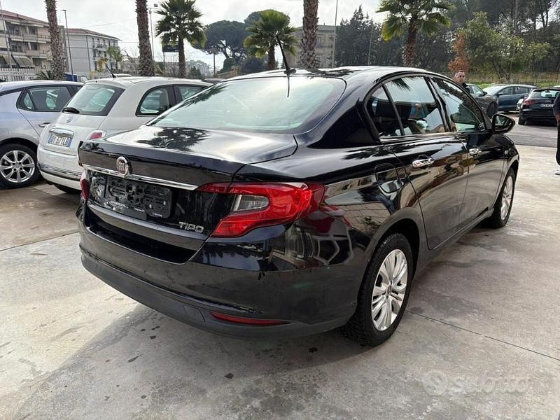 Usata Fiat Tipo 120 CV (88 kW) 2016 Nero Berlina