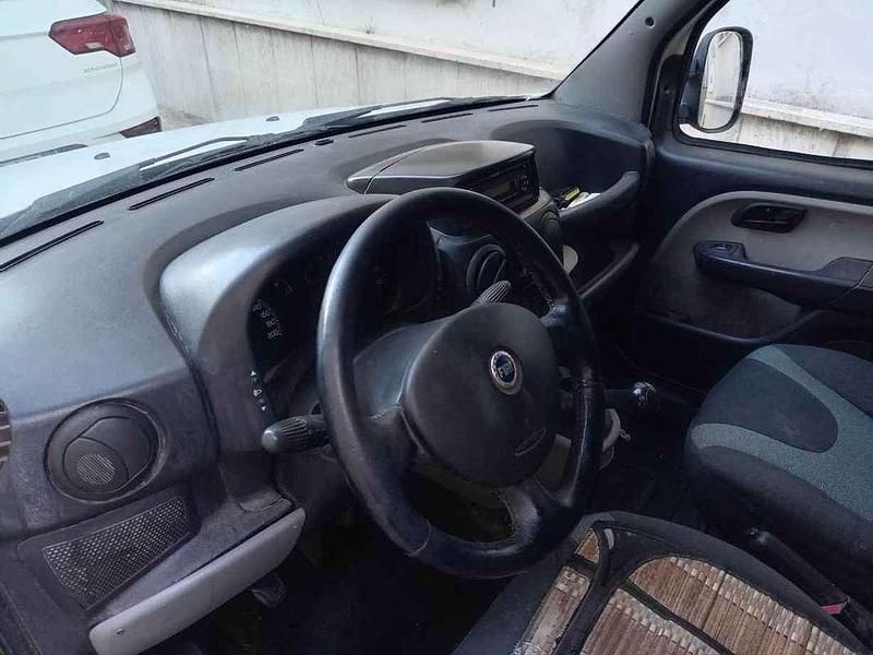 Usata Fiat Doblò Active 84 CV (61 kW) 2007 Bianco Monovolume
