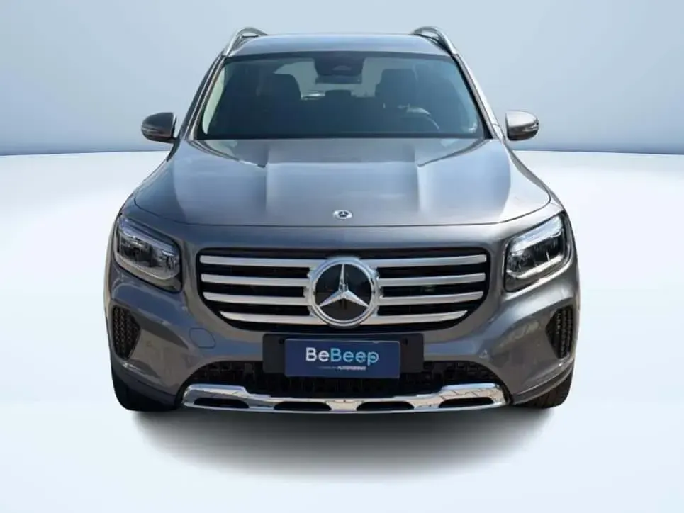 Usata Mercedes GLB180 Advanced 116 CV (85 kW) 2025 Grigio SUV