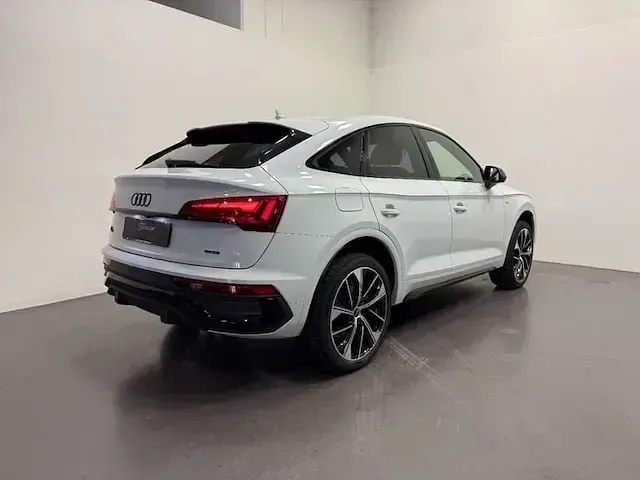 Nuova Audi Q5 Sportback Ambiente 204 CV (150 kW) 2025 Bianco SUV