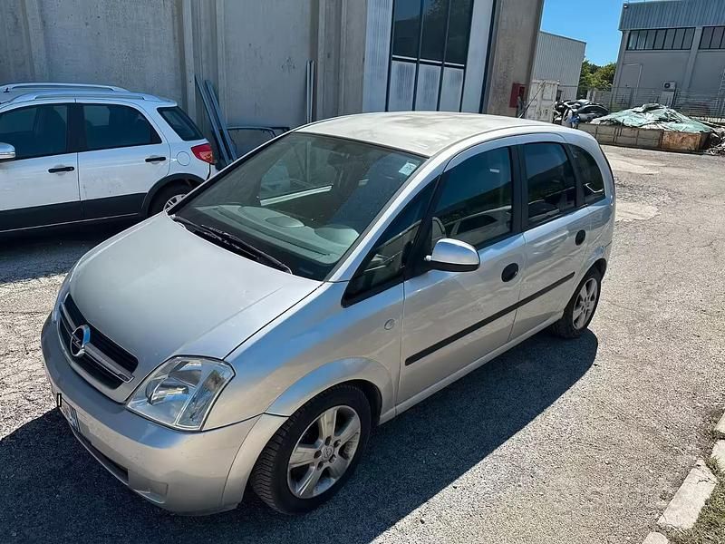 Occasion Opel Meriva Cosmo 101 ch (74 kW) 2005 Gris Monospace