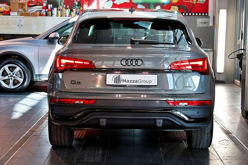 Usata Audi Q5 Sportback S-Line 204 CV (150 kW) 2024 Grigio SUV