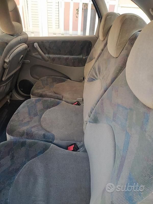 Usata Citroën Xsara Picasso 2000 Nero Monovolume