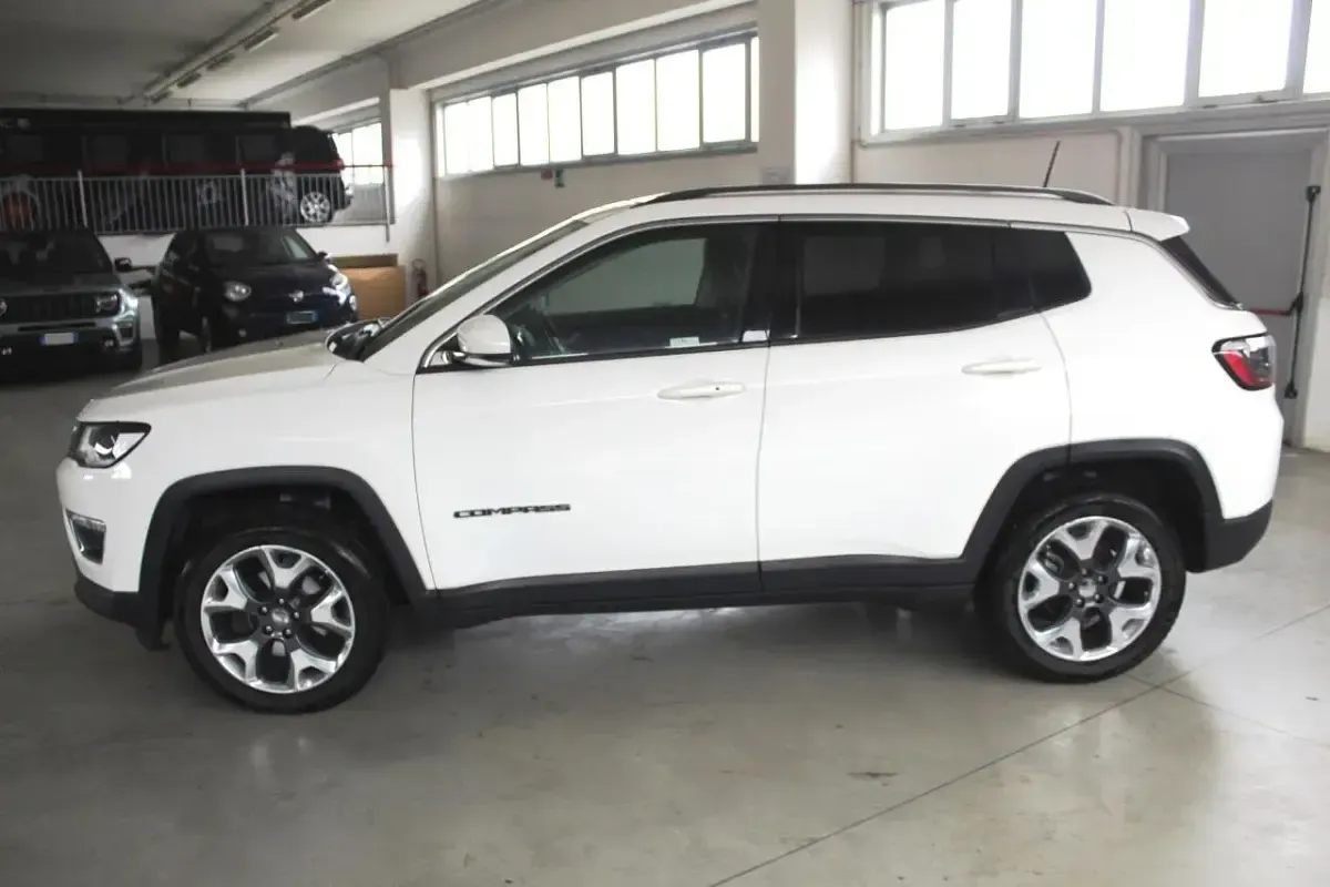 Usata Jeep Compass Limited 140 CV (102 kW) 2018 Bianco SUV