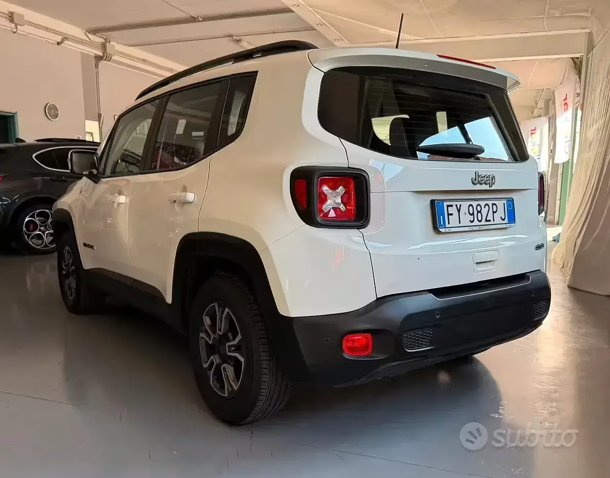Usata Jeep Renegade Longitude 120 CV (88 kW) 2019 Bianco SUV