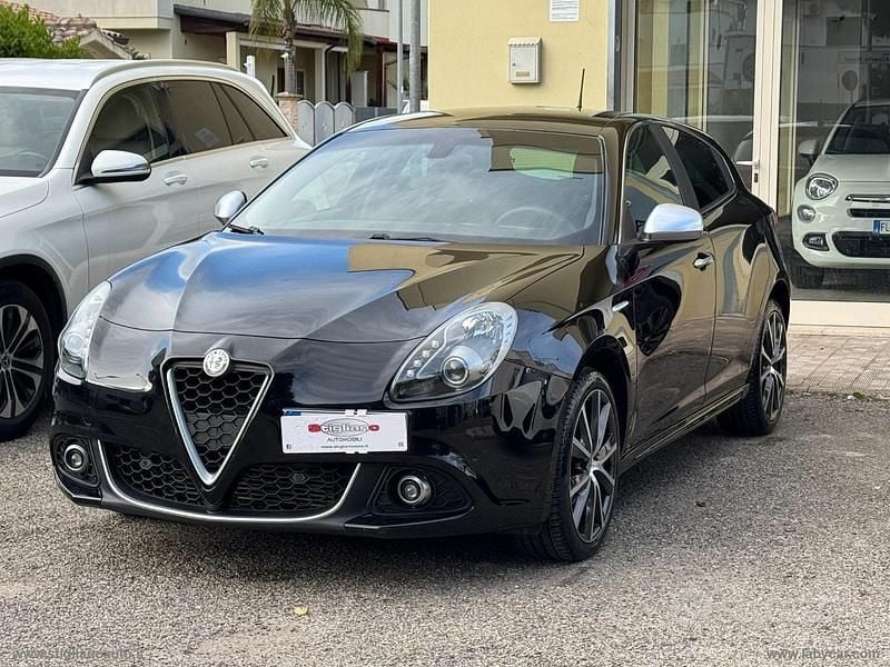 Usata Alfa Romeo Giulietta Executive 120 CV (88 kW) 2020 Nero Utilitaria