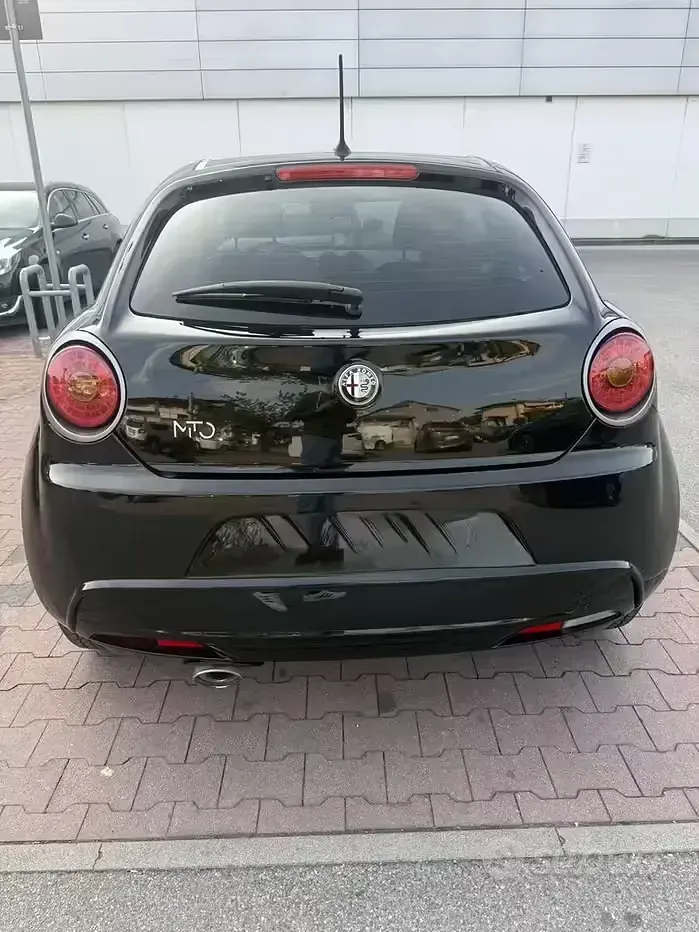 Begagnad Alfa Romeo MiTo Progression 120 HK (88 kW) 2014 Svart Halvkombi