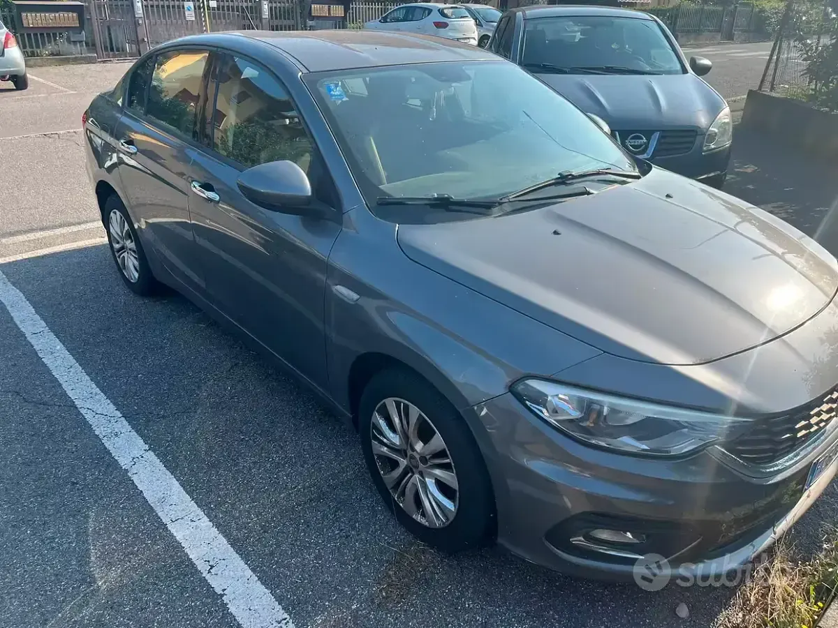 Usata Fiat Tipo Opening Edition 120 CV (88 kW) 2015 Grigio Berlina