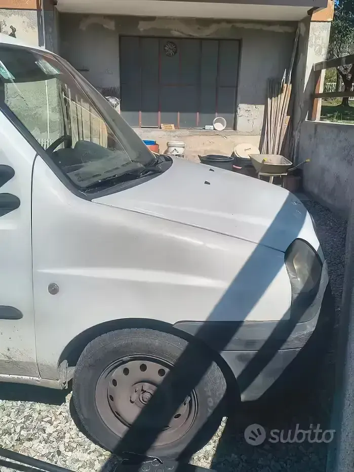 Usata Fiat Doblò 63 CV (46 kW) 2001 Bianco Monovolume