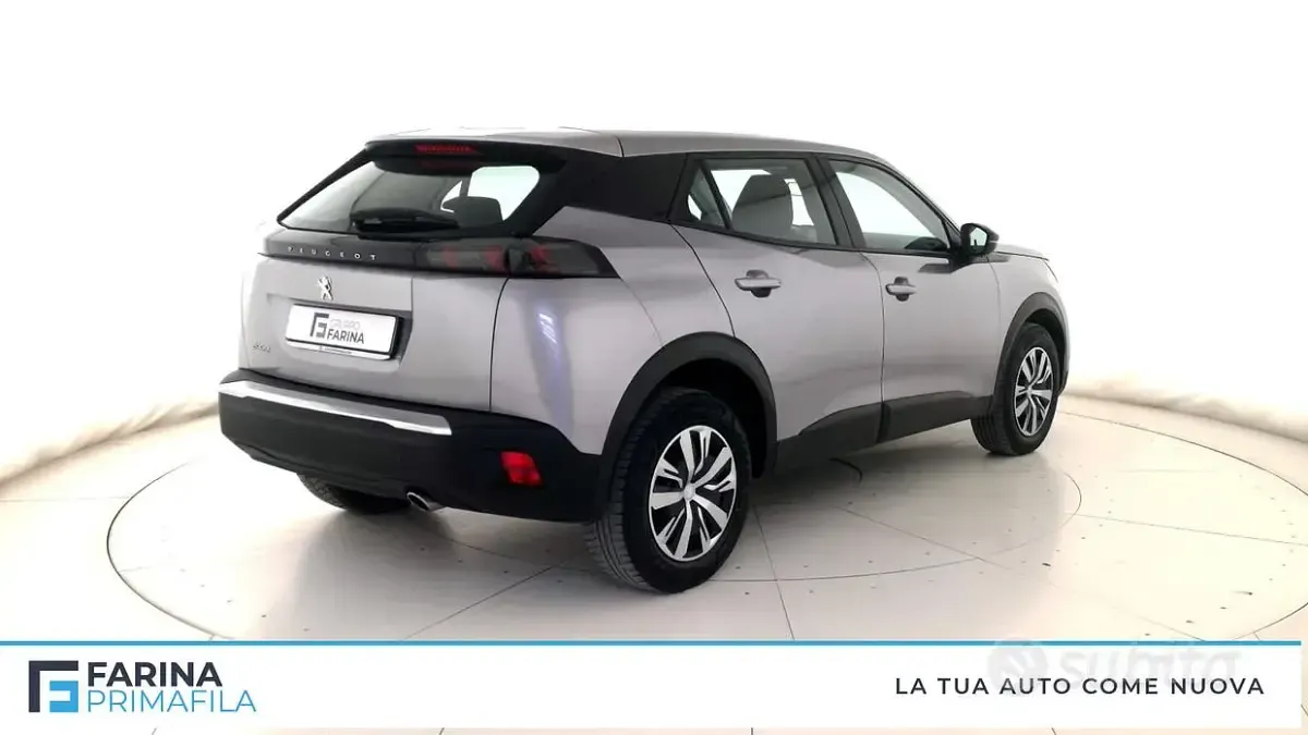 Usata Peugeot 2008 Active 110 CV (80 kW) 2021 Grigio SUV