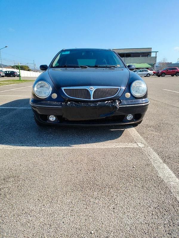 Usata Lancia Lybra 2003 Blu Station wagon