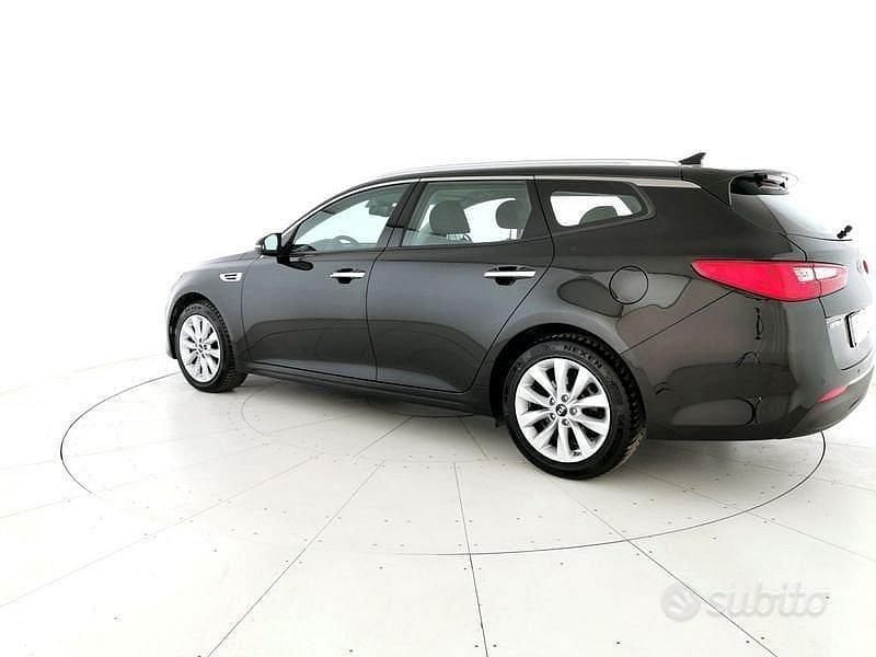 Usata Kia Optima 141 CV (103 kW) 2017 Nero Station wagon