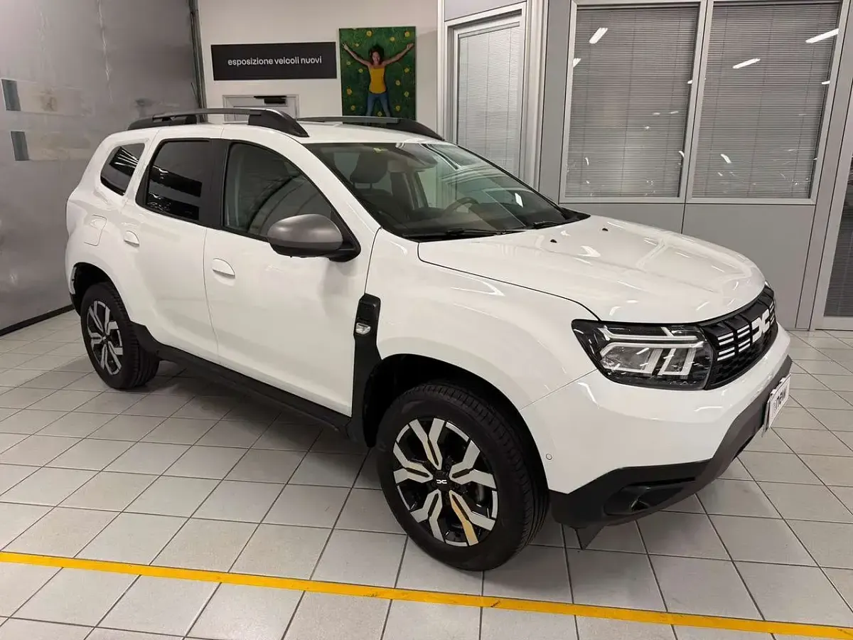 Usata Dacia Duster Journey 101 CV (74 kW) 2023 Bianco SUV
