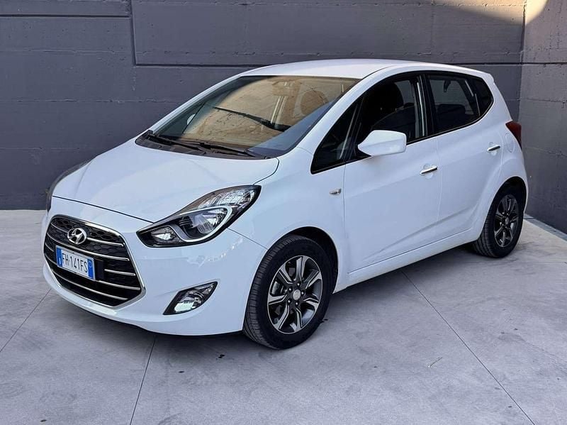 Usata Hyundai ix20 90 CV (66 kW) 2017 Bianco Utilitaria