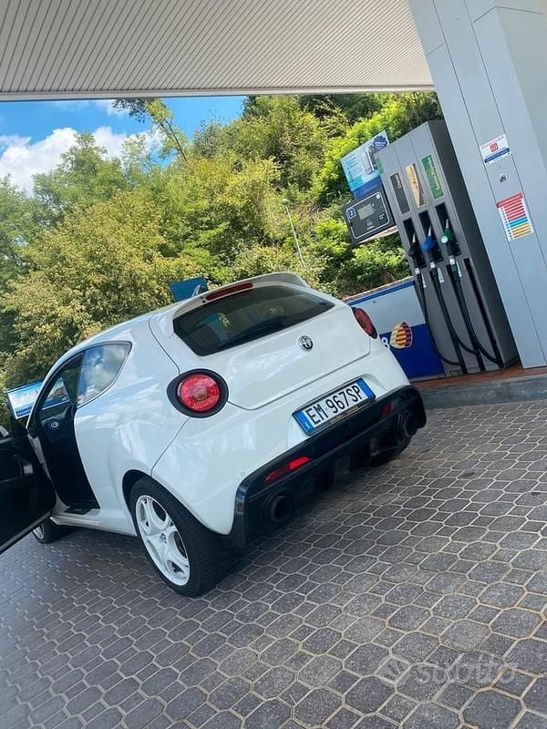 Usata Alfa Romeo MiTo 200 CV (147 kW) 2012 Bianco Utilitaria
