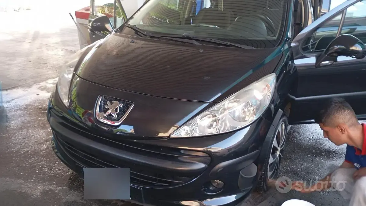 Usata Peugeot 207 73 CV (53 kW) 2009 Nero Berlina