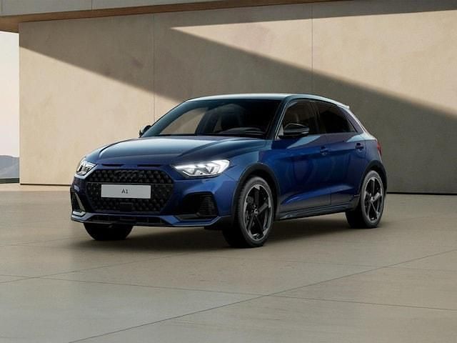 Nuova Audi A1 Ambiente 116 CV (85 kW) 2026 Blu navarra metallizzato SUV