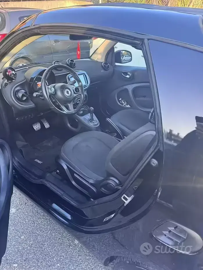 Usata Smart ForTwo Cabrio 71 CV (52 kW) 2019 Nero Cabrio
