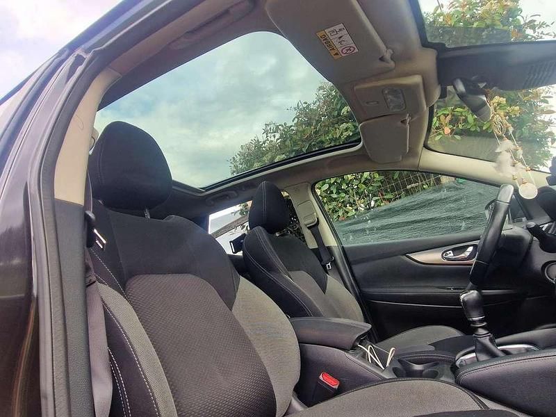 Usata Nissan Qashqai N-Connecta 110 CV (80 kW) 2017 Nero SUV