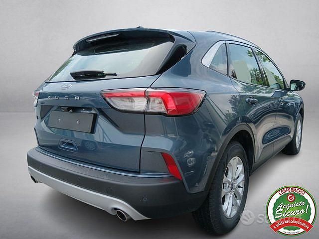 Usata Ford Kuga Titanium 120 CV (88 kW) 2021 Grigio SUV