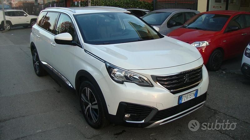 Usata Peugeot 5008 Business-Line 131 CV (96 kW) 2019 Bianco Station wagon