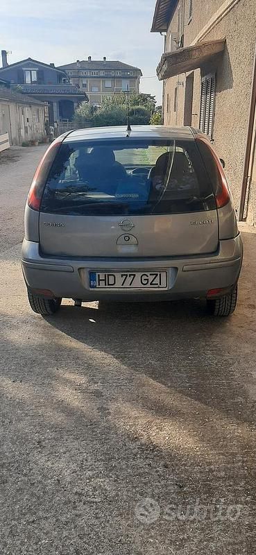 Usata Opel Corsa 2005 Grigio Utilitaria