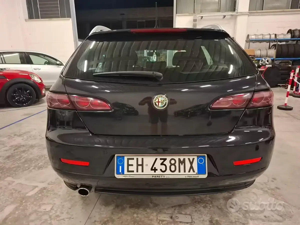 Usata Alfa Romeo 159 Super 136 CV (100 kW) 2011 Nero Station wagon