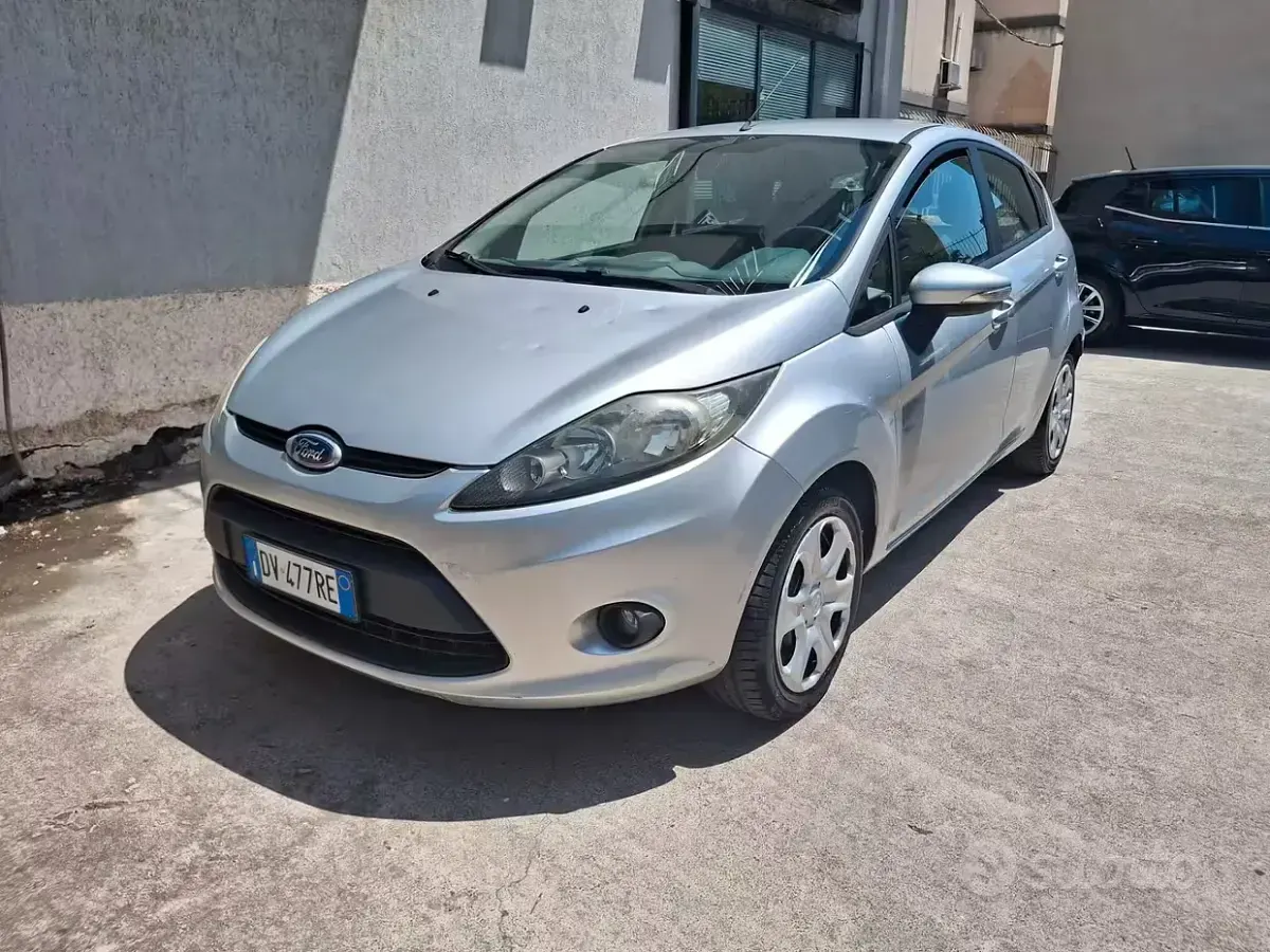 Usata Ford Fiesta 68 CV (50 kW) 2009 Berlina