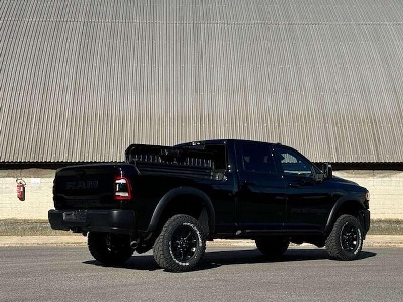 Nuova Dodge Ram 411 CV (302 kW) 2026 Nero Pick-up