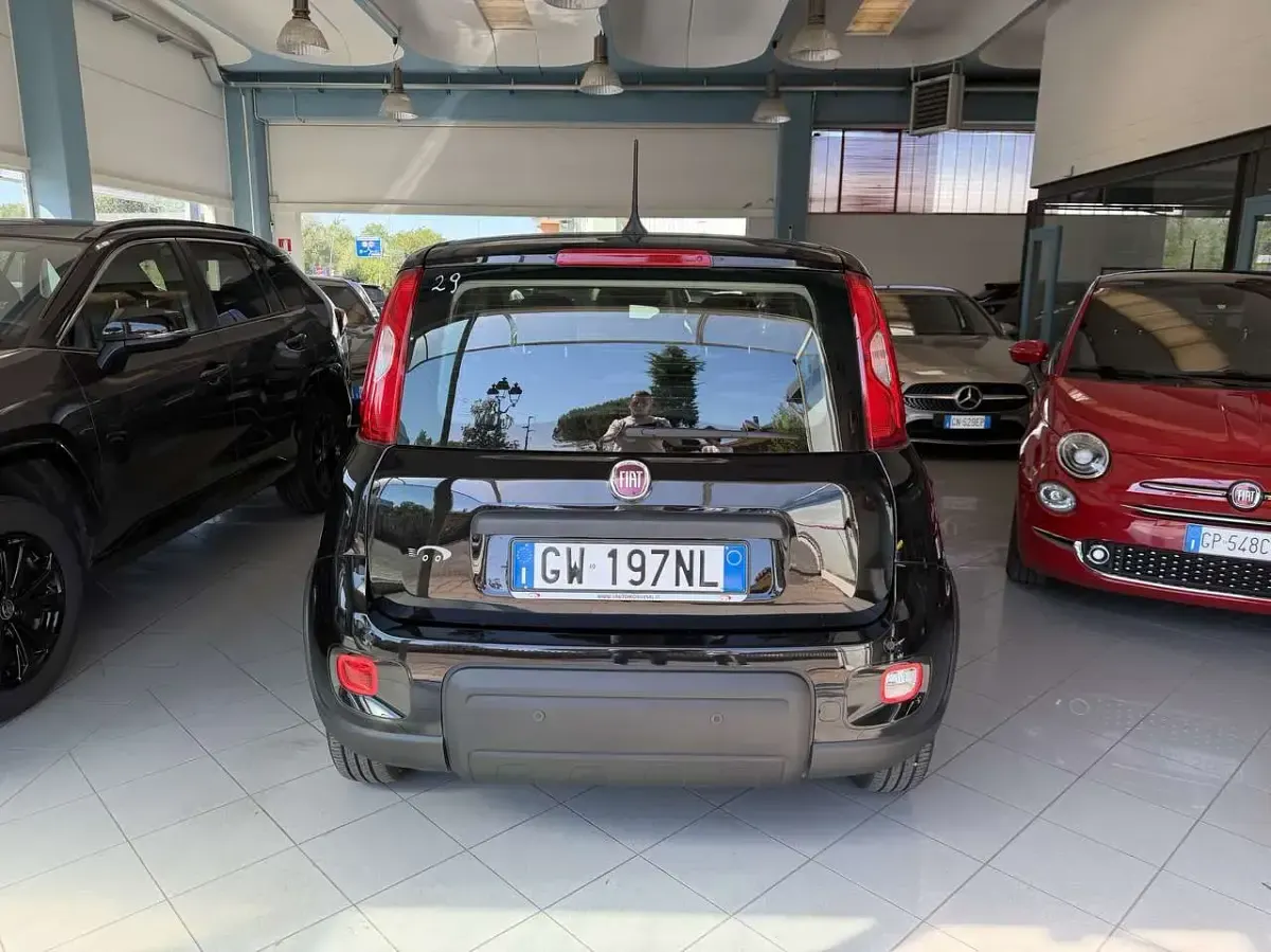 Usata Fiat Panda S 69 CV (50 kW) 2024 Nero Utilitaria