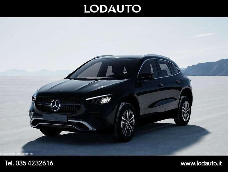 Nero Nuova 2026 Mercedes GLA180 Executive SUV | 34.900 € (Ottimo prezzo) - Immagine 1/4